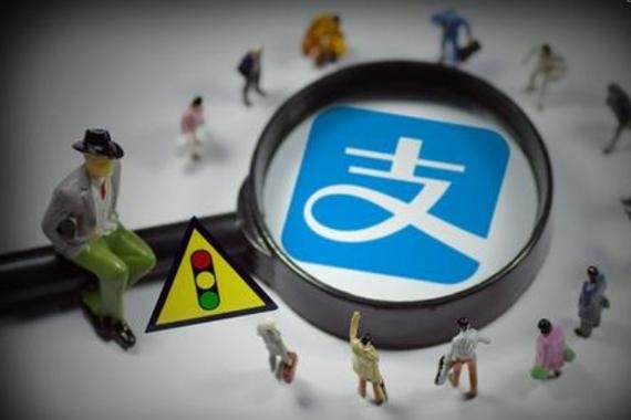 想问问大家觉得现在网上的交友软件找对象靠谱吗？还有就是想问问大家的对象都是怎么来的？